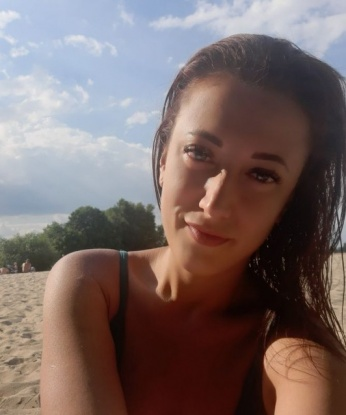 У меня есть все, чтобы сделать твои фантазии яркими реальностью. 😏💋 ⠀
Приглашу тебя в мир страсти и наслаждения, где ты сможешь расслабиться и получить истинное наслаждение. Мои услуги охватывают все, что только можно себе представить - от классического секса до экзотического массажа. Благодаря моему опыту и нежному прикосновению, каждая встреча со мной будет незабываемой. 💖✨ ⠀
Мои качества идеально сочетаются с отличными отзывами моих клиентов, которые остаются всегда довольными и обратно возвращаются ко мне. Не веришь? Посмотри мои фото и убедись сам! 😍📸 ⠀
Так что, если ты ищешь приятную компанию в Москве, ты нашел именно то, что искал. Сделай свою жизнь ярче и позвони мне прямо сейчас! 📞😉 Валерия